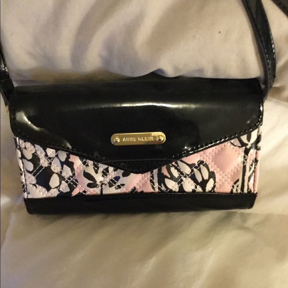 Anne Klein purse 👜